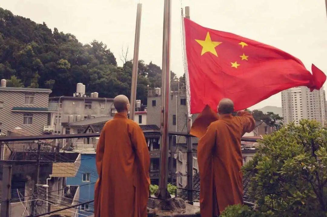 救援可爱小学生